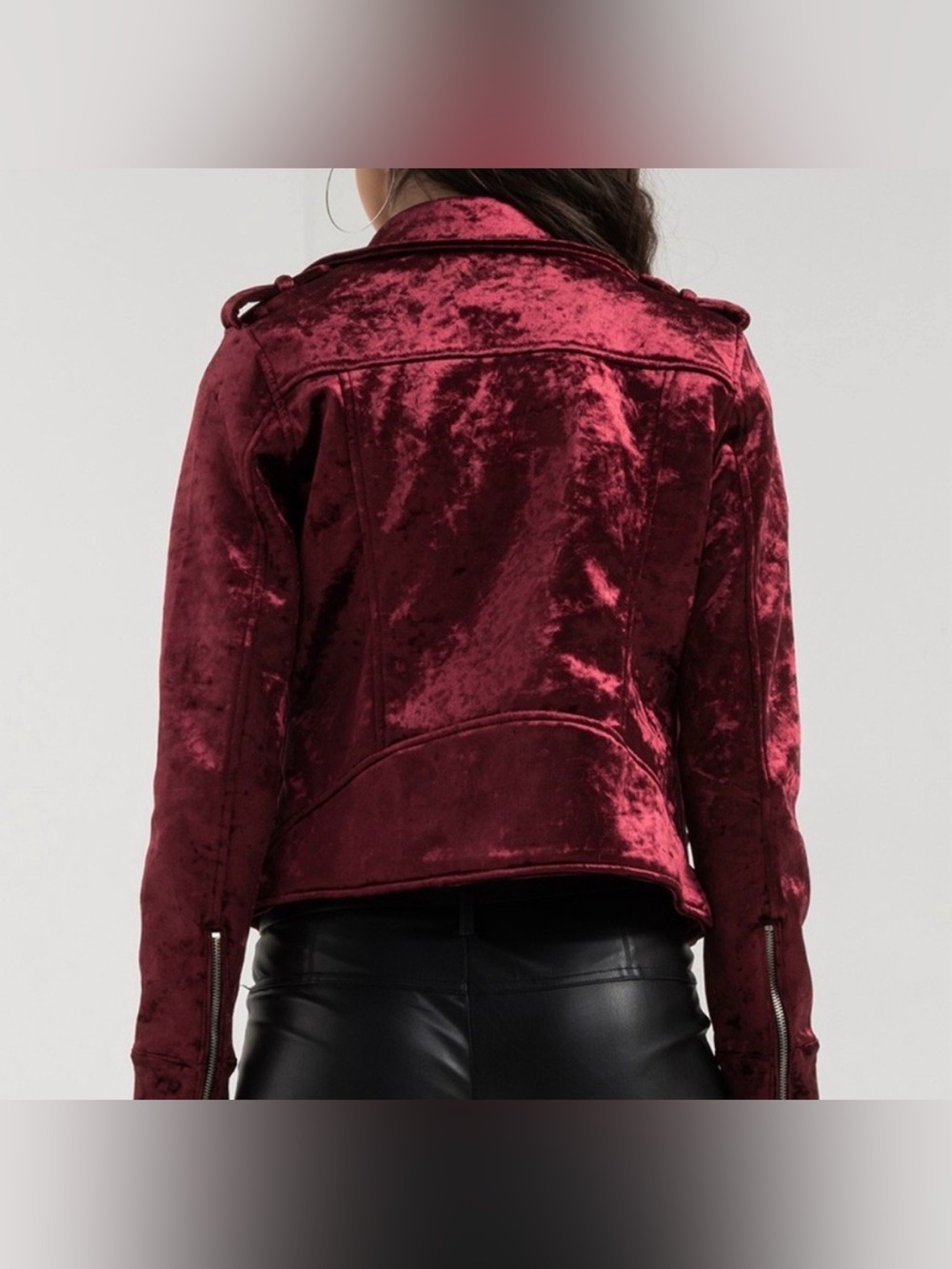 [BLANKNYC] NWOT Crushed Velvet Cropped Asymmetrical Moto Jacket Deep Merlot - M - Picture 5 of 15